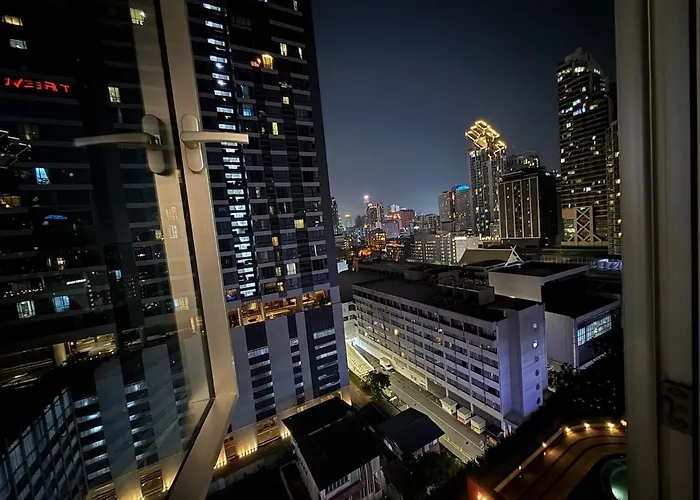 Sukhumvit 13 Near Bts Nana Gym, Pool Netflix Apartment *