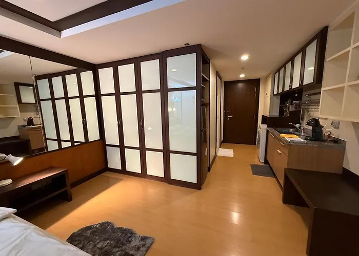 Apartment Sukhumvit 13 Near Bts Nana Gym, Pool Netflix